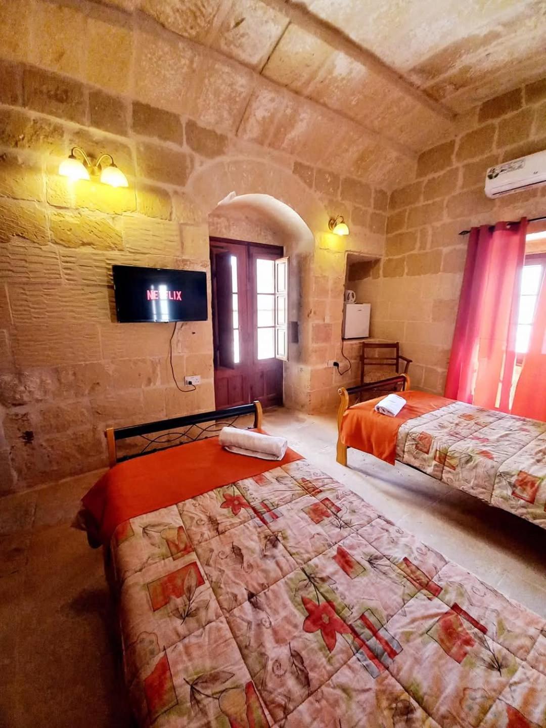 Ta Majsi Farmhouse With Indoor Heated Pool 산로렌츠 외부 사진
